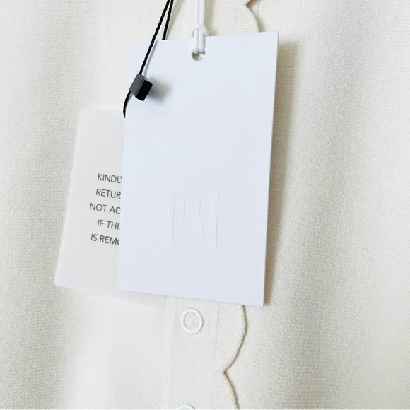 Revolve Helsa XS Elvira ribbed scalloped cardigan in ivory white - Picture 5 of 10